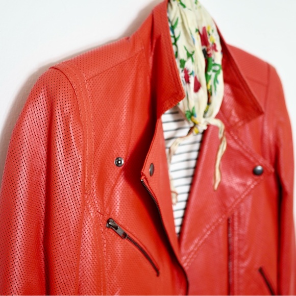 Vintage red perforated leather jacket TRUTH AND PRIDE - Picture 4 of 4